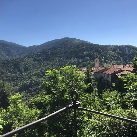 A Panoramic Retreat Baiardo