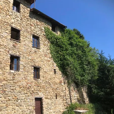 A Panoramic Retreat Baiardo